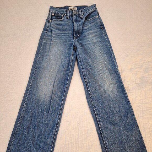 Beautiful high waisted Rivet & Thread Jeans - Picture 1 of 4